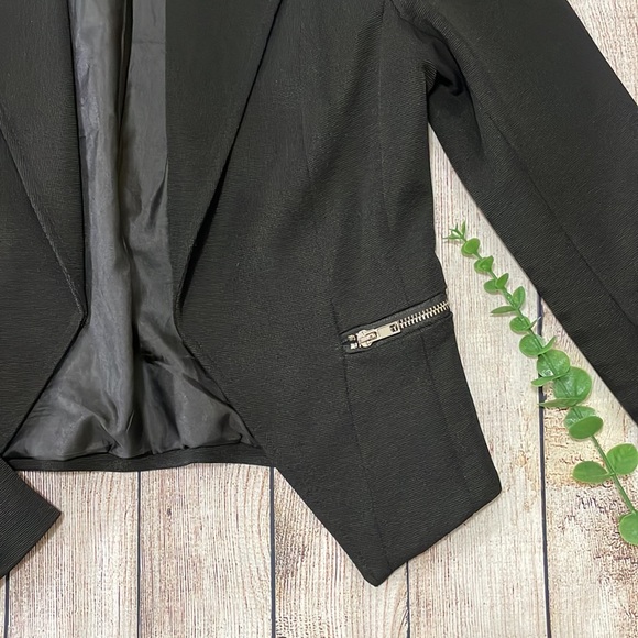 🌸 Clearance! 🌸 Forever21 Black Open Breast Blazer Size S - Picture 6 of 12